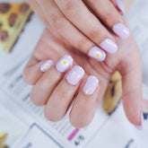 Vibeficant Glaze Light Purple Press on Nails Short Squoval Daisy Design